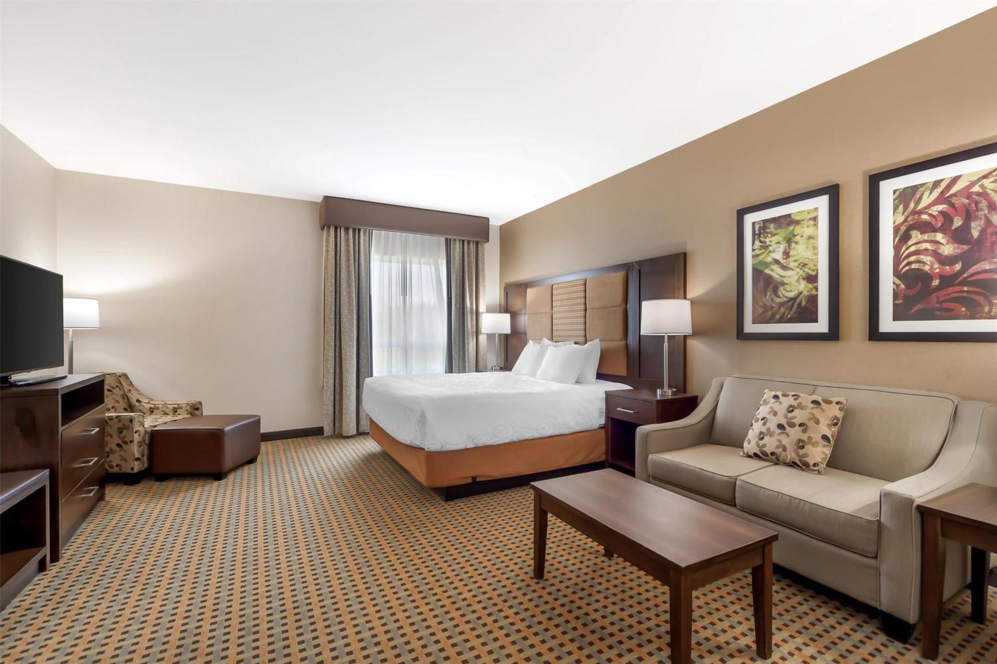 Best Western Plus Hinton Inn & Suites Экстерьер фото