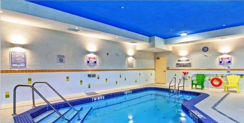 Best Western Plus Hinton Inn & Suites Экстерьер фото