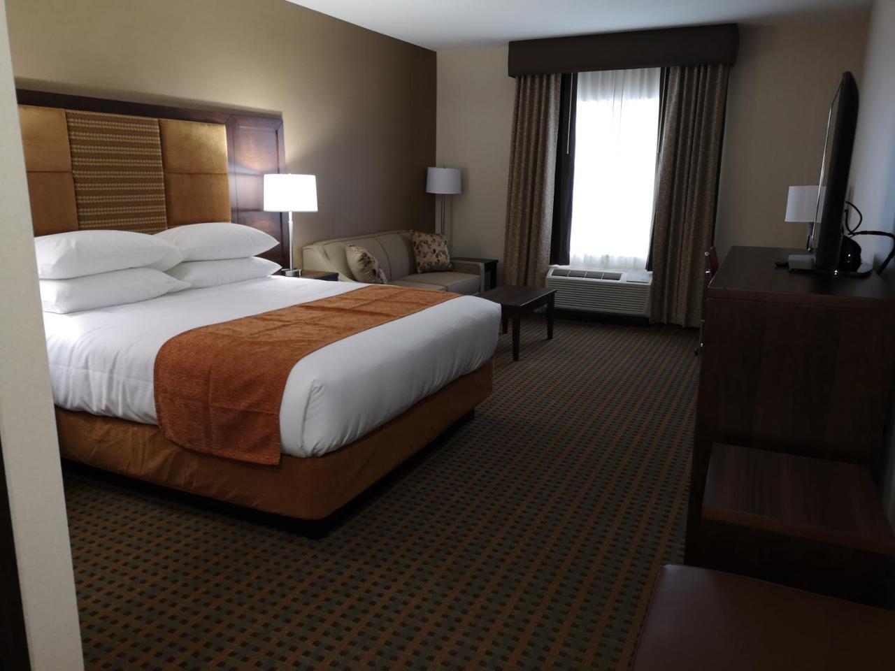 Best Western Plus Hinton Inn & Suites Экстерьер фото